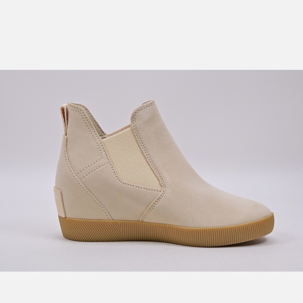 Sorel Out-n-About slip on wedge bootie. Size 7 1/2.